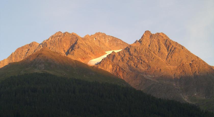 Hotel Schwarzer Adler Pettneu am Arlberg Oda fotoğraf