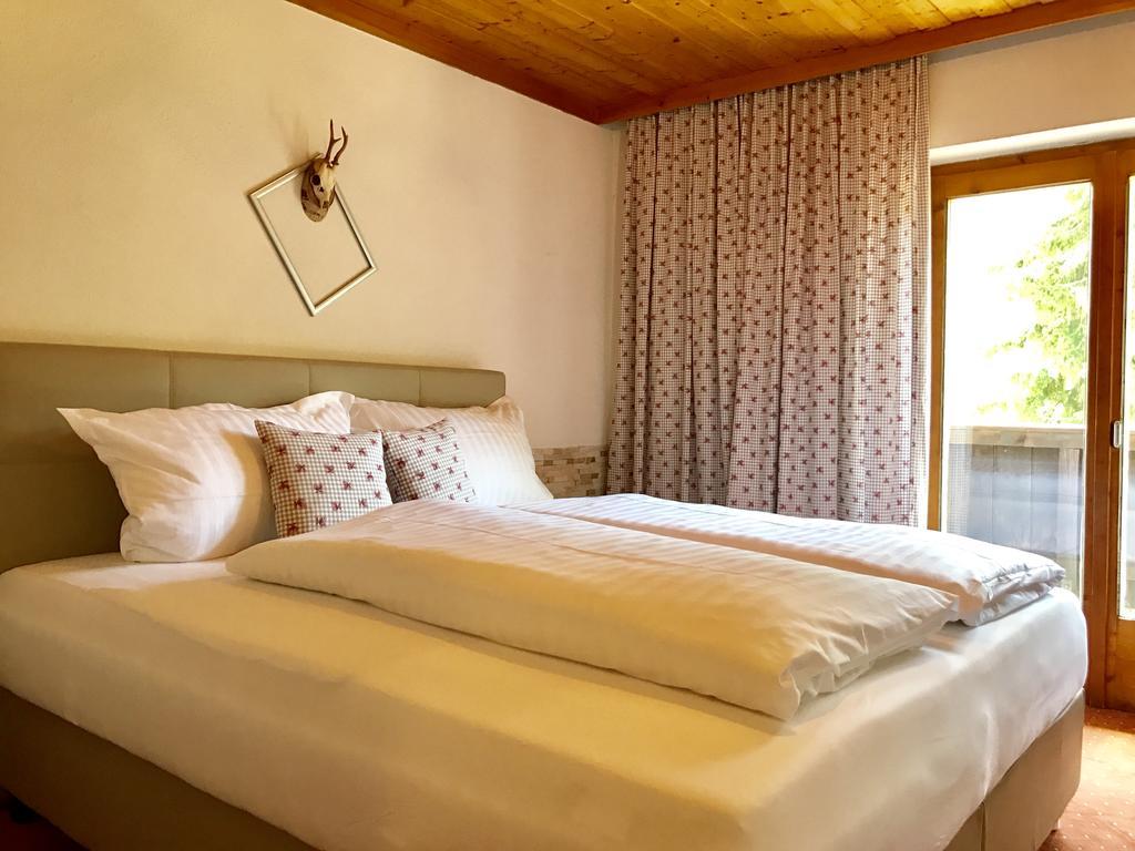 Hotel Schwarzer Adler Pettneu am Arlberg Dış mekan fotoğraf