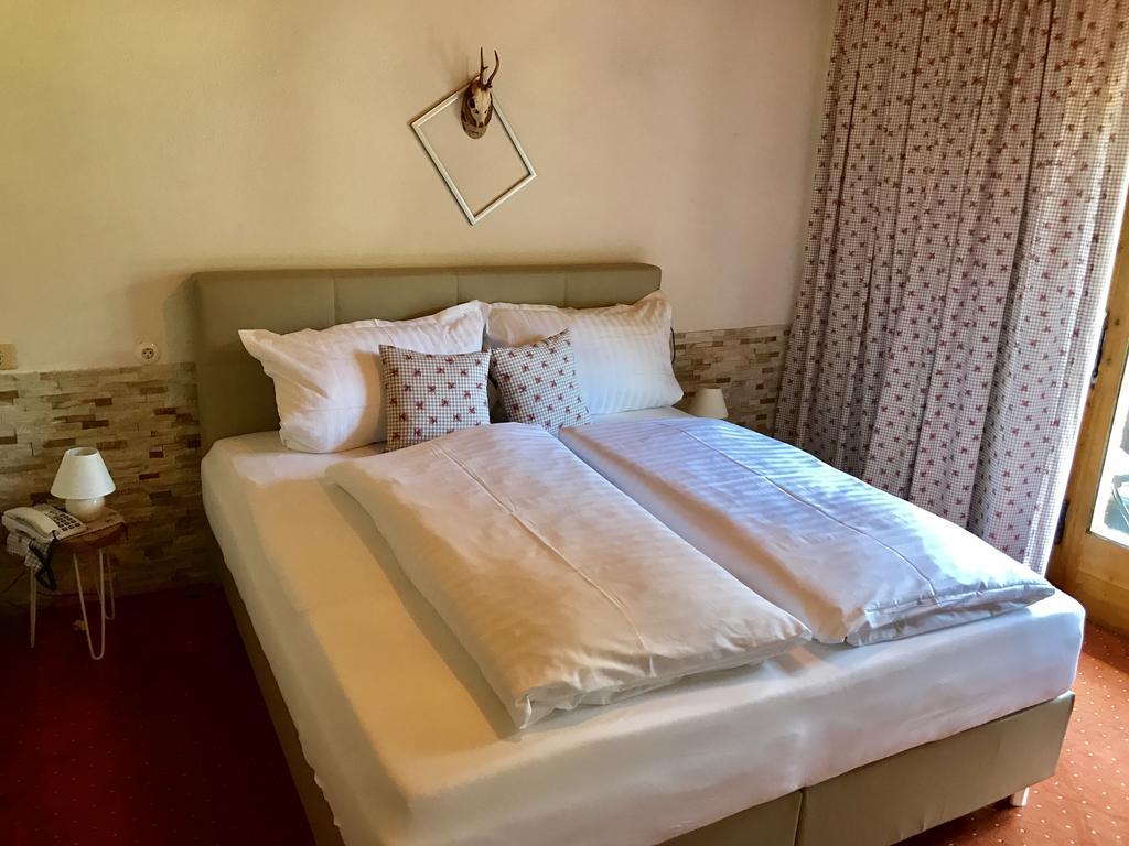Hotel Schwarzer Adler Pettneu am Arlberg Dış mekan fotoğraf
